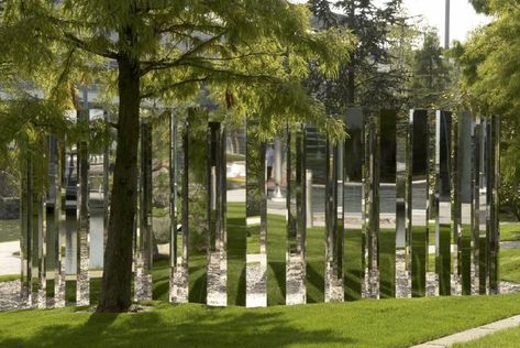 Jeppe Hein Mirror Labyrinth Chiswick Park, 2007 Steel frame, alucobond, high-polished steel (super mirror) 3,50m; height: 2,20 m Permanent Installation at Chiswick Park, London, Great Britain Courtesy of the artist, Johann Koenig, Berlin and 303 Gallery, New York Photo credits: Stephen White Copyright: Jeppe Hein, Chiswick Park, Water Pavilion, Interactive Artwork, Mirror Maze, Seating Design, Hayward Gallery, Mirror Installation, New York Photos, Water Walls