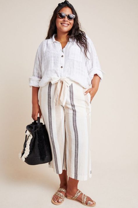 We love the nautical-striped look that give these pants a beachy vibe. #pants #shop #fashion #style #summer Linen Pants Outfit Plus Size, Plus Size Linen Pants Outfit, Plus Size Wide Leg Pants Outfit, Wide Leg Pants Outfit Ideas, Wide Leg Pants Outfit Summer, Style Midsize, Plus Size Wide Leg Pants, Midsize Summer, Plus Size Wide Leg