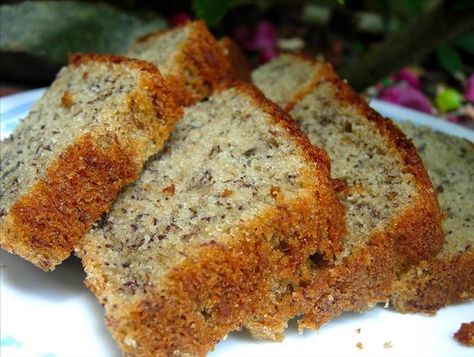 Asian Banana Cake. Bolu Cake, Pembuat Roti, Asian Cake, Banana Muffin Recipe, Banana Cake Recipe, Torte Cupcake, Asian Desserts, Banana Recipes, Banana Cake