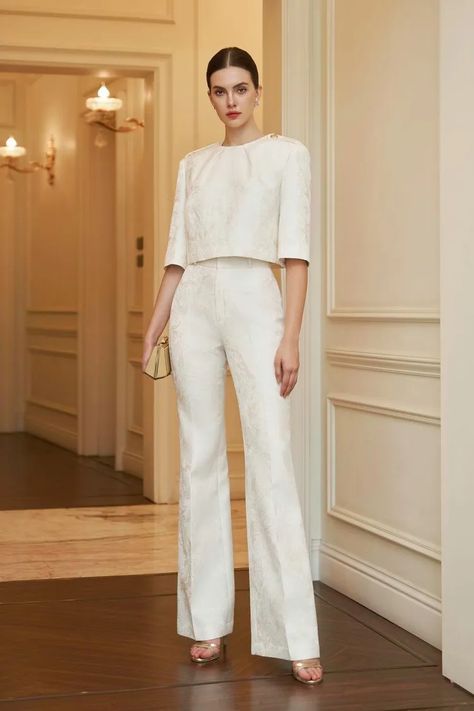 MEAN BLVD | Premium Fashion Platform of Top Vietnamese Designers Semi Formal All White Outfits, Brocade Top, Office Closet, Modern Womens Fashion, Sleek Chic, Formal Tops, Mean Blvd, Look Formal, Ankle Length Dress