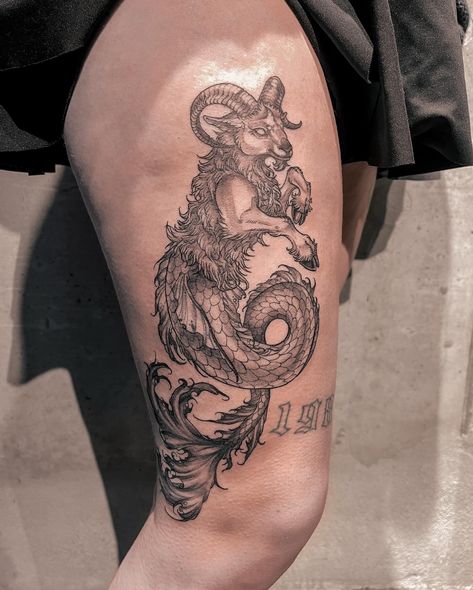 Got to make a Capricorn and a cute little Fizz in August 🥹 thank you for the trust and fun chats 🖤 Trying to catch up on posting the backlog of tattoos I’ve done this year! Time to get posting! #fizzarolli #capricorn #norge #tatovering #tattoo Capricorn Tattoo, I Tattoo, Tatting, This Year, Thank You, Tattoos, Quick Saves