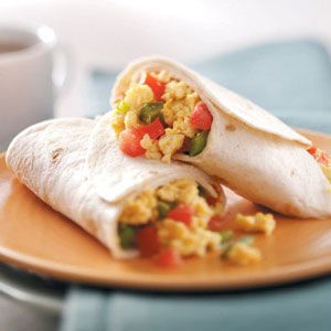 Scrambled Egg Wraps Scrambled Eggs Recipe, Egg Wrap, Breakfast Meals, Savory Meals, Breakfast Wraps, Tasty Breakfast, Scrambled Egg, Huevos Rancheros, Recipe Breakfast