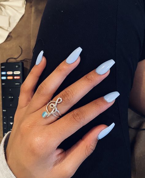 Nails Acrylic Coffin One Color, Light Blue Nails Coffin Shape, Beach Nails Coffin Shape, Acrylic Nails Coffin Medium Length, Nail Designs For Coffin Shape, Medium Coffin Shape Nails Summer, Coffin Nail Inspo Simple, Shirt Coffin Nail Ideas, Cute Plain Nail Colors