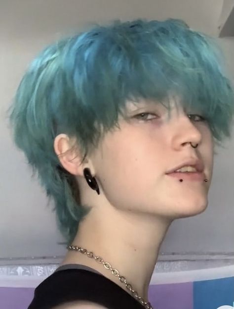 Enby Haircuts, Non Binary Hair, Ftm Haircuts, Non Binary Haircuts, Androgynous Hair, Short Grunge Hair, Hair Inspiration Short, Punk Hair, Shot Hair Styles