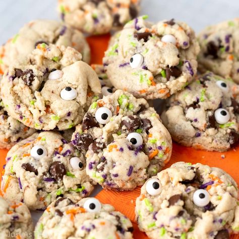 Halloween Chocolate Chip Cookies - Just As Tasty Chocolate Chip Halloween Cookies, Halloween Chocolate Chip Cookies, Gluten Free Pumpkin Bars, Candy Corn Cupcakes, Non Dairy Butter, Chocolate Pack, Easy Treat, Soft Chocolate Chip Cookies, Festive Cookies