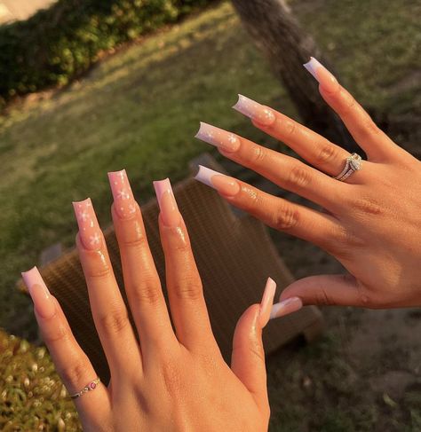 Prom Nails Acrylic Classy, Classy Spring Nails, Nail Inspo 2022, Prom Nails Acrylic, Ilnp Nail Polish, Spring Nails 2022, Best Summer Nails, Brown Acrylic Nails, Nail Designs Acrylic