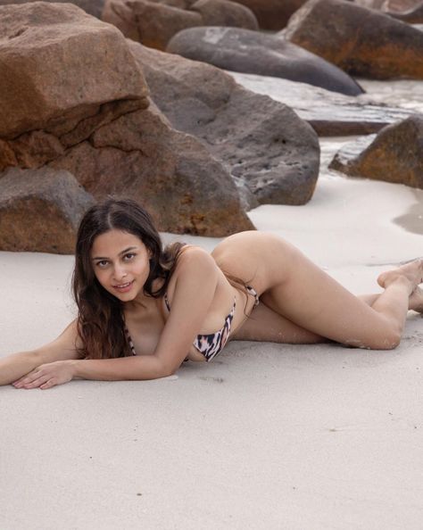 Beach Side, Indian Photoshoot, Hot Women Dress, Indian Actress Hot Pics, Beautiful Smile Women, Stylish Girl, Ash, Water