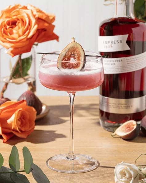 Floral Fig Sour - Empress 1908 Gin Fig Syrup, Empress 1908 Gin, Fall Cocktails Recipes, Gin Cocktail Recipes, Cocktails Recipes, Sour Cocktail, Creative Cocktail, Fall Cocktails, Fresh Figs