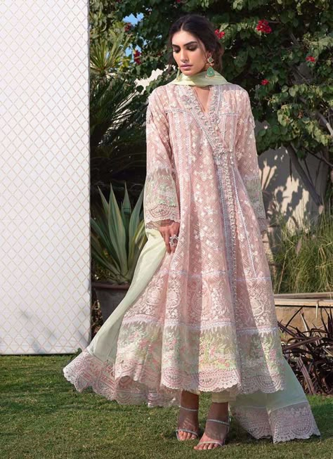 Designer Dresses Indian Fashion Weeks, Farah Talib Aziz, Punk Mode, Shadi Dresses, Indian Salwar Kameez, Salwar Kamiz, Pakistani Fashion Party Wear, Pakistani Fashion Casual, Pakistani Dresses Casual