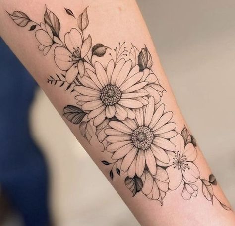 Daisy And Poppy Tattoo Half Sleeves, Daisy Marigold Tattoo, Daisy Leg Tattoo, Half Sleeve Tattoos For Women Upper Arm Flowers And Butterflies, Simple Sleeve Tattoo Women, Daisy Sleeve Tattoo, Rose And Sunflower Tattoo, Daisy Tattoo Ideas, Daisy Tattoos