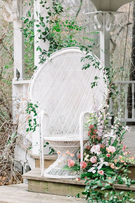 Lovely vintage peacock chair brings a boho style to this photoshoot.  Vintage Rentals:  La Vintage Venue:  Glass Chapel Photography:  Andi Bravo Photo Floral:  Crooked Roots #rentvintage #peacockchair Ibiza Furniture, Backdrop With Peacock Chair, Peacock Chair Maternity Shoot, Seagrass Furniture, Boho Wicker Chair Photoshoot, Peacock Chair With Flowers, White Peacock Chair, Photoshoot Vintage, Peacock Chairs