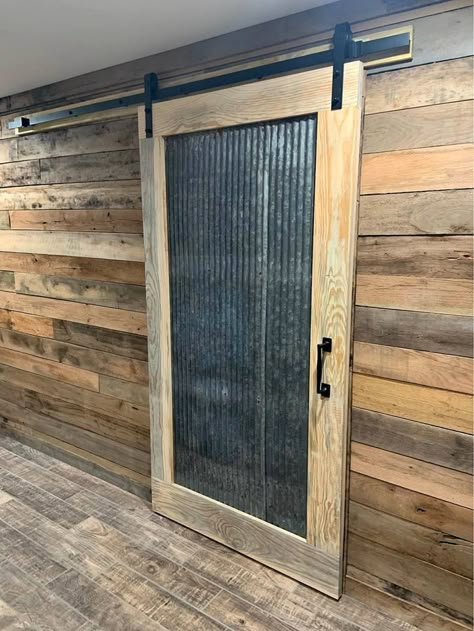 Invisible Sliding Door, Klizna Vrata, Bookshelf Doors, Tire Ottoman, Building A Gate, Sliding Garage Doors, Barn Door Ideas, Corrugated Tin, Farmhouse Cabin