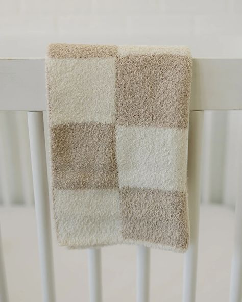 Mebie Baby plush blankets are back and they don’t stay in stock very long! You’ll love how soft, light weight, and breathable these plush blankets are. 🐑🤍 Do you have one of these sweet blankets? I hear they are a family favourite! 🤯 Like & comment on this post for a chance to win a $200 shop credit. A winner chosen on the first of every month! #babyboutique #babyfashion #babygirl #babyclothes #baby #babyboy #shopsmall #kidsfashion #babyshop #babiesofinstagram #newborn #babyshower #babysty... Mini Crib Bedding, Tree Wallpaper Mural, Woodland Wallpaper, Rainbow Wall Decal, Floral Wall Decals, Birthday Accessories, Floral Two Piece, Animal Wall Decals, Kids Bean Bags