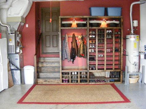 Garage Shoe Rack. This is fantastic, although for the coats I would put a pole in so you can hang more than 3. Plus storage ontop! Perfect! Garage Shoe, Garage Shoe Rack, Garage Shoe Storage, Garage Velo, Casa Garage, Organized Garage, Garage Floor Paint, Diy Muebles Ideas, Diy Shoe Rack