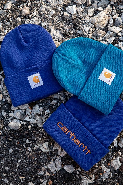 Carhartt Hat Outfit Woman, Carhartt Hat Outfit, Cool Beanies, Carhartt Hat, Carhartt Beanie, Clothing Wishlist, Cold Weather Gear, Carhartt Women, Fits Clothes