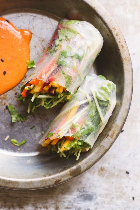 Gluten Free Pad Thai, Summer Rolls Recipe, Thai Spring Rolls, Veggie Meal, Spring Roll Recipe, Summer Rolls, Peanut Sauce, Raw Food, Tempeh