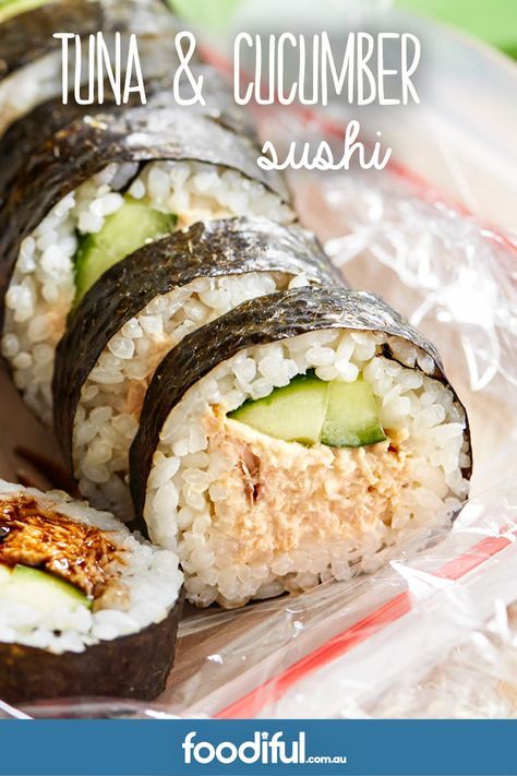 Kid Sushi, Tuna And Cucumber, Cucumber Sushi, Sushi Recipes Homemade, Sushi Mat, Sushi Roll Recipes, Sushi Recipe, Tuna Sushi, Sushi Making