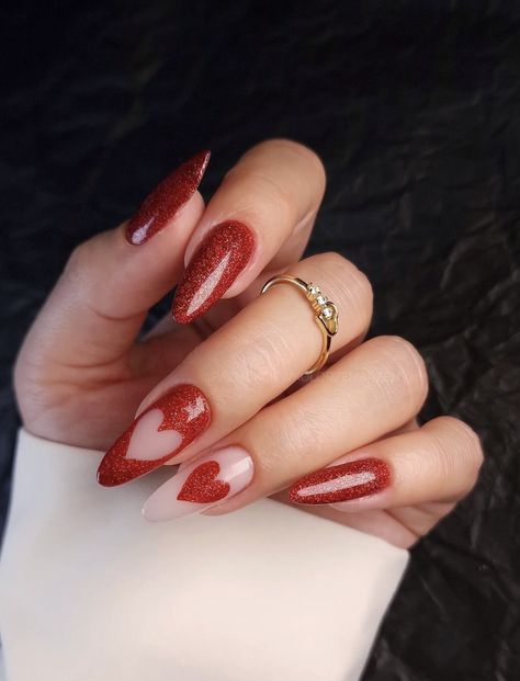 Valentine's Day Nail Design, Heart Nail Designs, Short Almond Nails, Romantic Nails, Heart Nail, Short Almond, Nail Designs Valentines, Almond Nails Designs, Winter Nail Designs