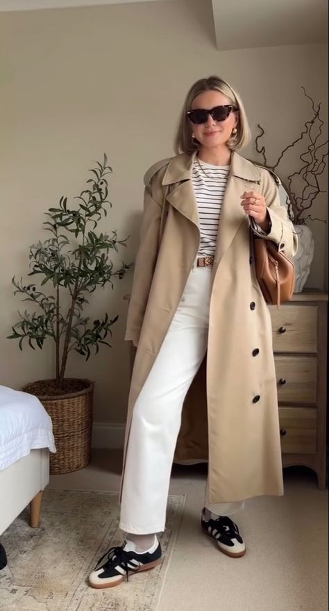 Beige Trench Outfit, Trent Coat, Son Bahar, Trench Coat Street Style, Japan Ootd, Trench Outfit, Outfit Airport, Ny Outfits, Trench Coat Outfit