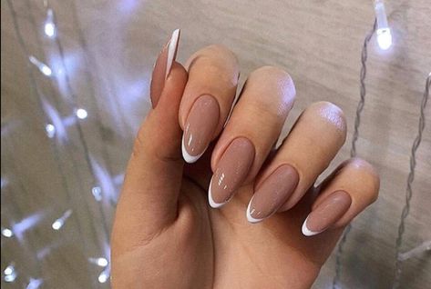 City Nails, Fun Nail Colors, Subtle Nails, Minimal Nails, Wedding Nails Design, Dark Nails, Nail Bar, Mehandi Designs, Long Acrylic Nails