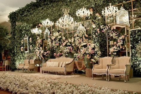 Florist and Wedding Decoration #rusticwedding #rustic #wedding #indonesia Indian Wedding Garden Decoration, Javanese Wedding Decoration, Konsep Wedding, Vintage Wedding Backdrop, Javanese Wedding, Wedding Stage Backdrop, Rustic Garden Wedding, Rustic Wedding Ceremony, Wedding Ceremony Ideas