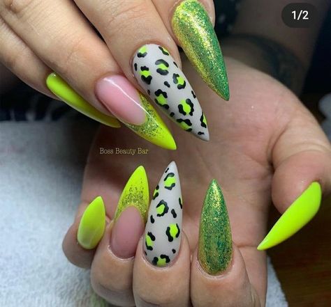 Modern Nail Designs, Pointed Nail Designs, Cheetah Nail Art, Jersey Nails, Bandana Nails, Unique Nail Art Designs, Flame Nail Art, Neon Green Nails, Unique Nail Art