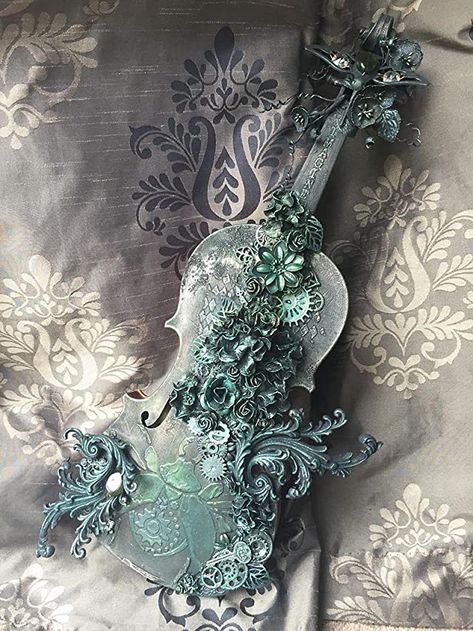 Beautiful Violin Design, Violin Design Ideas, Cool Violins Designs, Pretty Violins, Pretty Violin, Beautiful Violin, Instrument Art, Cool Violins, Violin Art