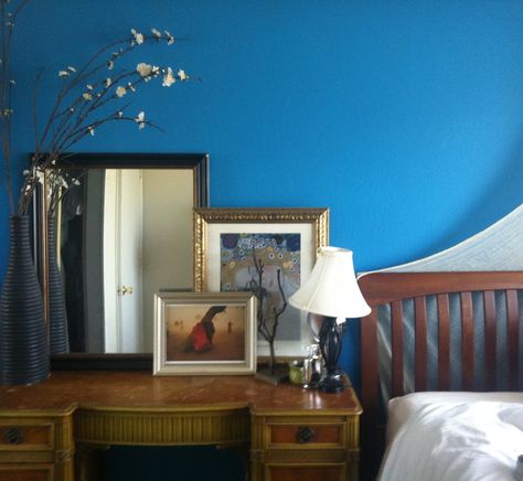 Blue accent wall in my bedroom. Blue Accent Bedroom, Gold Accent Wallpaper, Wallpaper With Blue, Multicoloured Wallpaper, Blue Accent Wall, Blue Geometric Wallpaper, Navy Bedroom, Pinterest Living Room, Blue Floral Wallpaper