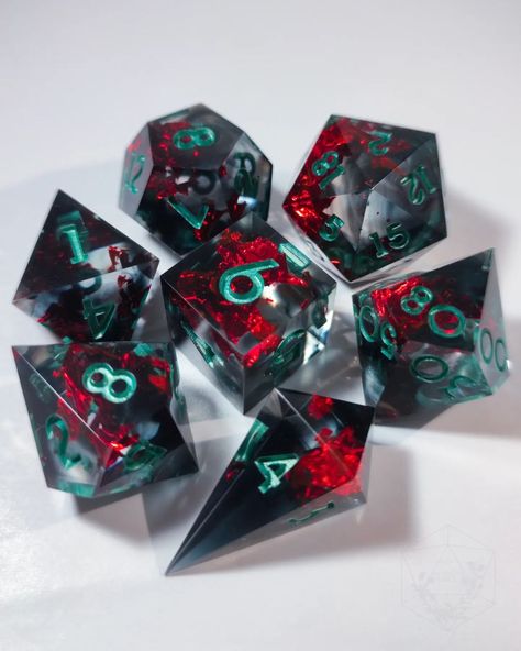 D&d Dice, Dice Inspiration, Dice Ideas, Cool Dnd Dice, Dice Making, Dnd Room, Dice Goblin, D D Character Ideas, Dungeons And Dragons Dice