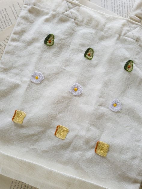 Avocado Embroidery Pattern, Bread Embroidery Pattern, Matcha Embroidery, Bread Embroidery, Avocado Embroidery, Egg Embroidery, Egg Bread, Basic Hand Embroidery Stitches, Embroidered Tote Bag