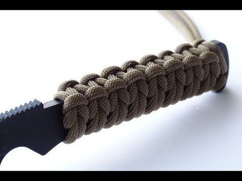 Paracord Knife Handle Wrap, Paracord Knife Handle, Paracord Wrap Handle, Paracord Knife, Reef Knot, Paracord Projects Diy, Paracord Bracelet Patterns, Paracord Bracelet Tutorial, Paracord Braids