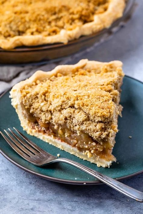 Apple Pie with Oatmeal Cookie Crumble - Crazy for Crust Crumble Apple Pie, Oatmeal Crumble Topping, Apple Crumb Pie, Oatmeal Crumble, Crumb Pie, All Butter Pie Crust, Oatmeal Toppings, Cookie Crumble, Crazy For Crust