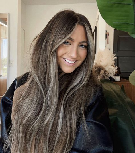 Ash Blonde Hair Balayage, Summer Blonde Hair, Color Extensions, Dark Brunette Hair, Brown Hair Looks, Brown Hair Inspo, Hair Color Formulas, Brunette Hair With Highlights, Balayage Hair Dark