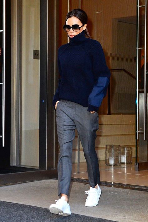 Victoria Beckham Stil, Victoria Beckham Short Hair, Outfit Elegantes, Victoria Beckham Outfits, Victoria Beckham Style, Winter Stil, Mode Casual, Stil Inspiration, Komplette Outfits