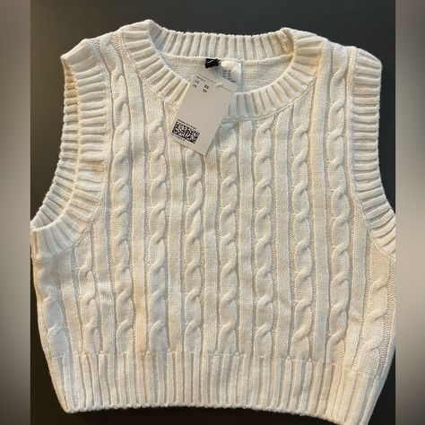 Nwt H&M Divided Cream Cable Knit Cropped Sweater Vest Front Is Cable Knit And Back Is Solid Woven. 100% Acrylic Cream Sweater Vest, Cropped Sweater Vest, White Cropped Sweater, Uni Fits, Knit Cropped Sweater, Hot Pink Tops, Sheer Floral Top, Cable Sweater, Denim Button Down