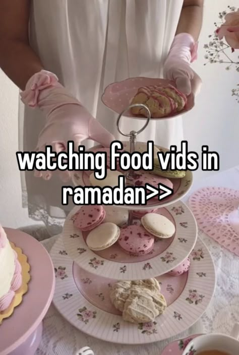 Fasting Ramadan Aesthetic, Islam Whispers, Muslim Whispers, Muslim Aesthetics, Ramadan Aesthetic, Muslim Food, Middle East Culture, Muslim Aesthetic, Really Good Comebacks