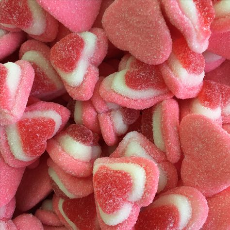 Pinky Vibe, Blossom Utonium, Dylan Core, Valentines Day Hearts Candy, Heart Candies, Valentines Day Baskets, Summer Island, Pastel Red, Pink Images