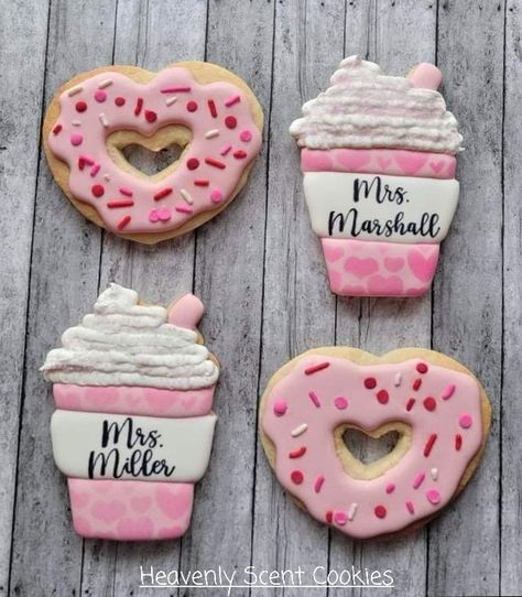 Coffee Cup Royal Icing Cookies, Christmas Coffee Cup Cookies Decorated, Valentine Mug Cookies Decorated, Coffee Cup Cookies, Latte Cup Cookies Decorated, Circle Sugar Cookie Designs Valentines Day, Cookie Coffee, Teacher Cookies, Cup Cookies