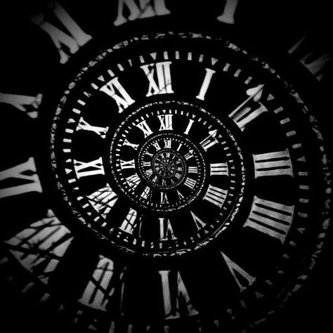 managing my time Tatto Clock, Ahri Wallpaper, Black And White Photo Wall, Clock Wallpaper, Fear Of Flying, Night Circus, Clock Tattoo, Time Art, Foto Art