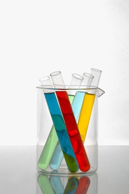 Test Tubes Laboratory, Lab Glassware, Laboratory Equipments And Uses, Science Laboratory Equipment, Scientific Process, Biology Lab Equipment, Laboratory Glassware, Child Psychology, Easy Science Experiments