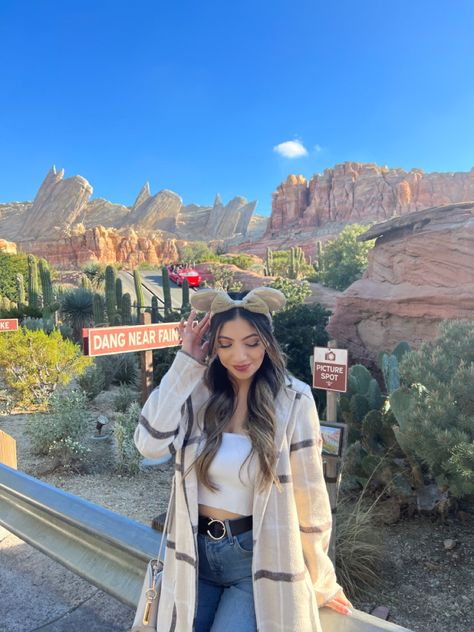 California Adventure Outfit, Adventure Outfit, California Adventure, Nursing Students, Disneyland, California, Outfit Inspo, Disney