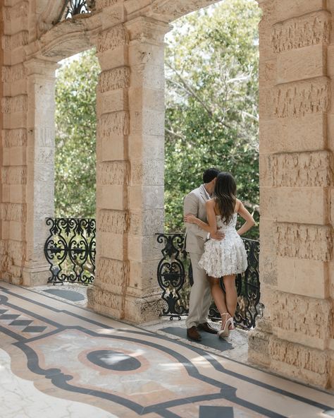 Prepping to send out Isa and Gus’s engagement gallery and couldn’t help but share some favorites. We love a morning stroll through Vizcaya Museum and Gardens. @isapuig @gusfigueras @vizcaya_museum @vizcayamiami aya #vizcaya #engagementsession #miamiweddingphotographer Vizcaya Museum And Gardens Engagement, Vizcaya Engagement Pictures, Luxury Engagement Photos, Vizcaya Photoshoot, Romantic Balcony, Miami Engagement Photos, Vizcaya Museum And Gardens, Portraits Outdoor, Vizcaya Museum