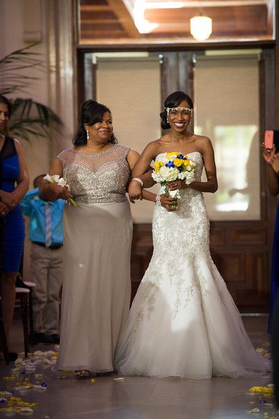 Mom walks daughter down the aisle | Treasury on the Plaza Blog Treasury On The Plaza, Mother Son Dance, Hope Photography, Wedding Ceremony Photos, Florida Wedding Venues, Sand Ceremony, Wedding Officiant, Wedding Ceremonies, Wedding Aisle