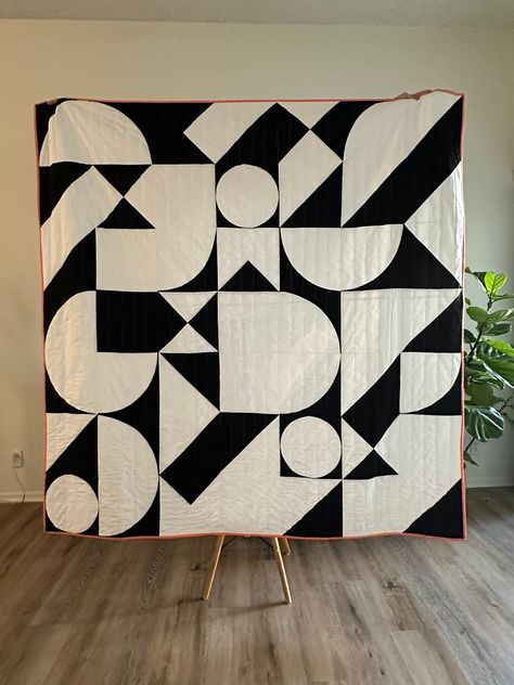 Wilmington Quilt Pattern PDF - Etsy Black And White Quilts, Two Color Quilts, Quilt Modernen, Contemporary Quilts, Half Square Triangles, Flying Geese, White Quilt, Star Patterns, Quilt Inspiration