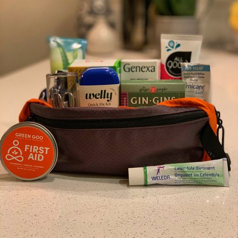 How To Build A Holistic, Non-Toxic First Aid Kit — WILD + WELL Best First Aid Kit, Medicine Kit, First Time Mom, Backpacking Hiking, Natural Diy, Aid Kit, First Time Moms, First Aid Kit, Women's Health