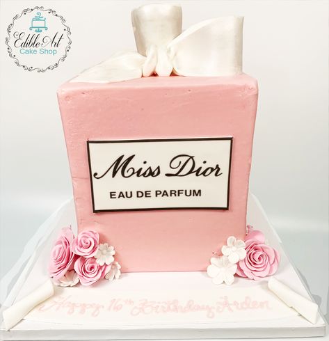 Dior Party Theme, Perfume Bottle Cake, Dior Cake, Perfume Cake, Cakes For Ladies, Dior Party, Dior Perfume Bottle, Bottle Cake, Girly Lifestyle