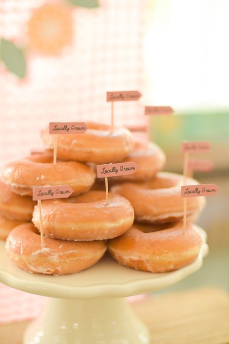 Citrus donuts from Citrus Harvest Birthday Party at Kara's Party Ideas. See more at karaspartyideas.com! Fruit Slices Candy, Harvest Birthday Party, Lemon Themed Party, Citrus Baby, Drinking Jars, Fruit Slice, Orange Fruit, Mothers Day Brunch, Farm Party