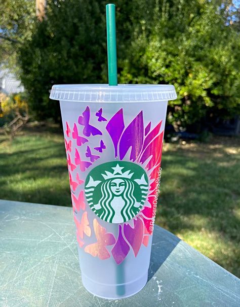 Sunflower Butterfly, Reflective Decals, Custom Starbucks Cup, Birthday Coffee, Cricut Projects Beginner, Diy Cups, Personalized Cups, Starbucks Hot, Cricut Projects Vinyl