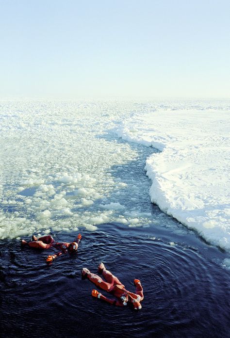 Field Research Aesthetic, Arctic Travel, Arctic Explorer Aesthetic, Artic Ocean Aesthetic, Artic Expedition, Arctic Landscape Photography, Arctic Explorers, Ocean At Night, Arctic Ocean