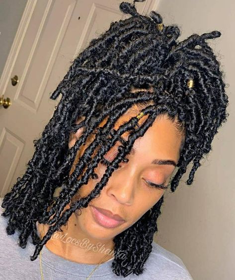 Locs Medium Size, Bohemian Locs, Faux Loc, Butterfly Locs, Faux Locs Hairstyles, Braided Hairstyle, Crochet Braid Styles, Twist Braid Hairstyles, Locs Hairstyles